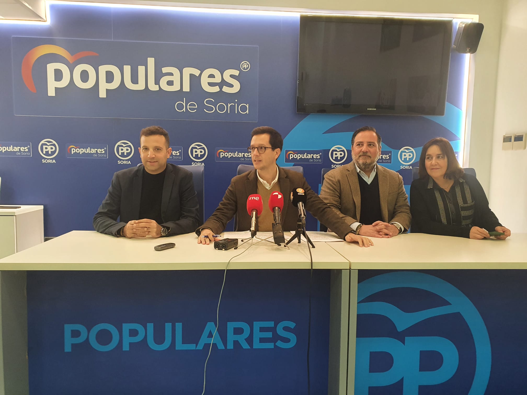 Las enmiendas del PNV acordadas con el PP y el sector abren una vía ...
